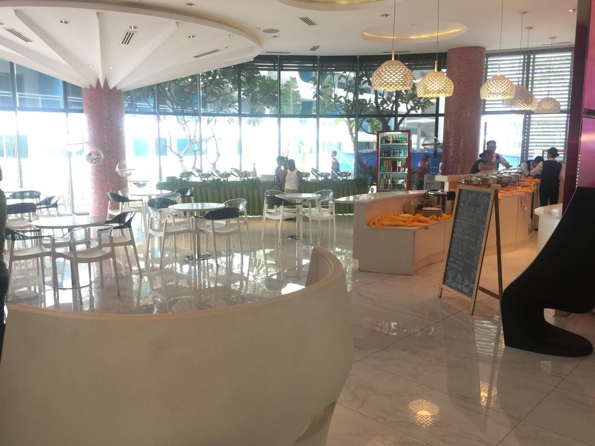 Azure Urban Resort Res. Paranaque City Exterior foto